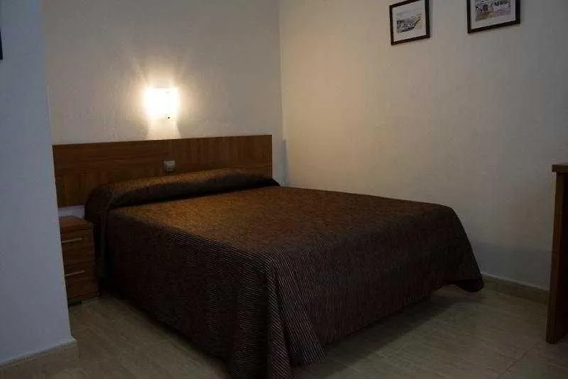 Hostal Jume - Urban Rooms 马翁