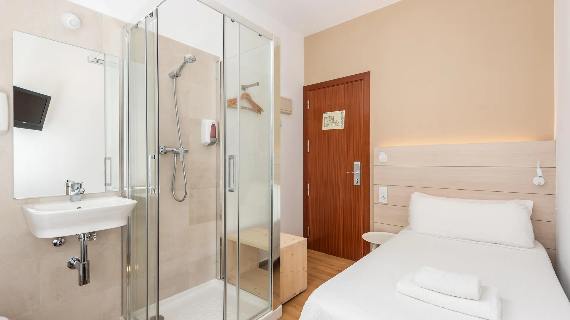 Hostal Jume - Urban Rooms Maó
