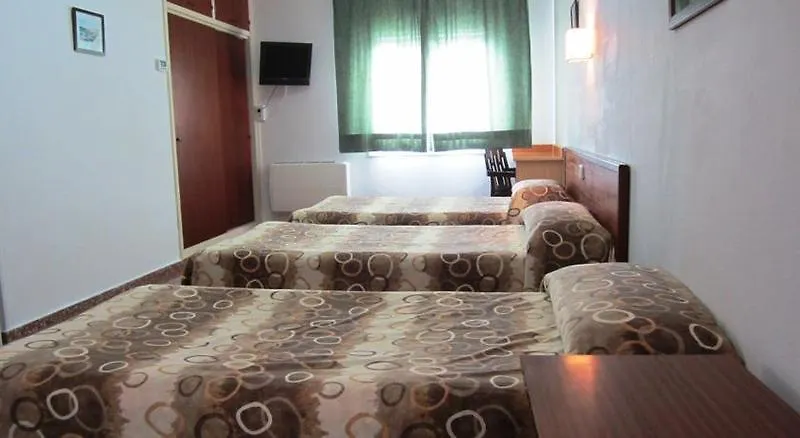 Hostal Jume - Urban Rooms Maó 2*,  Spanien